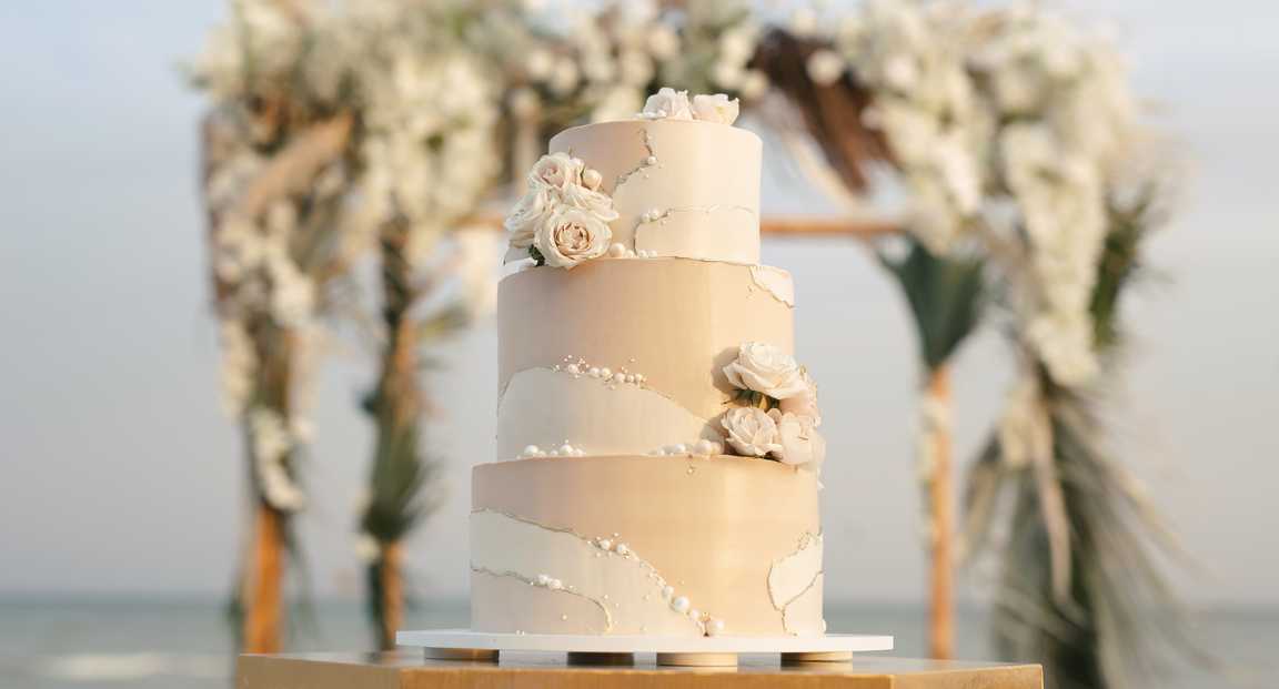 5+1 fantasztikus cukormentes esküvői torta ötlet